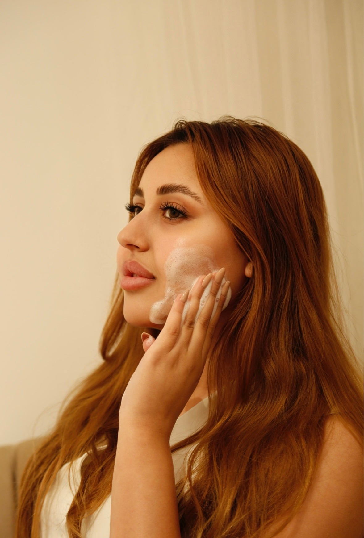 غسول رغوي للتفتيح والتنظيف العميق -رهام شلباية Reham Shelbaye